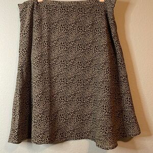 Liz Claiborne Brown & Tan Leopard Print Skirt in Size 14P